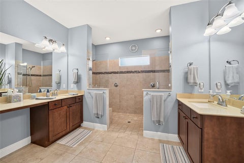 Tiny photo for 5419 Meadow Hill Loop, Lady Lake, FL 32159 (MLS # G5119307)
