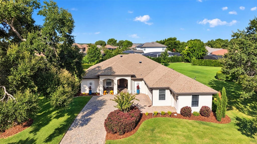 Photo of 5419 Meadow Hill Loop, Lady Lake, FL 32159 (MLS # G5119307)