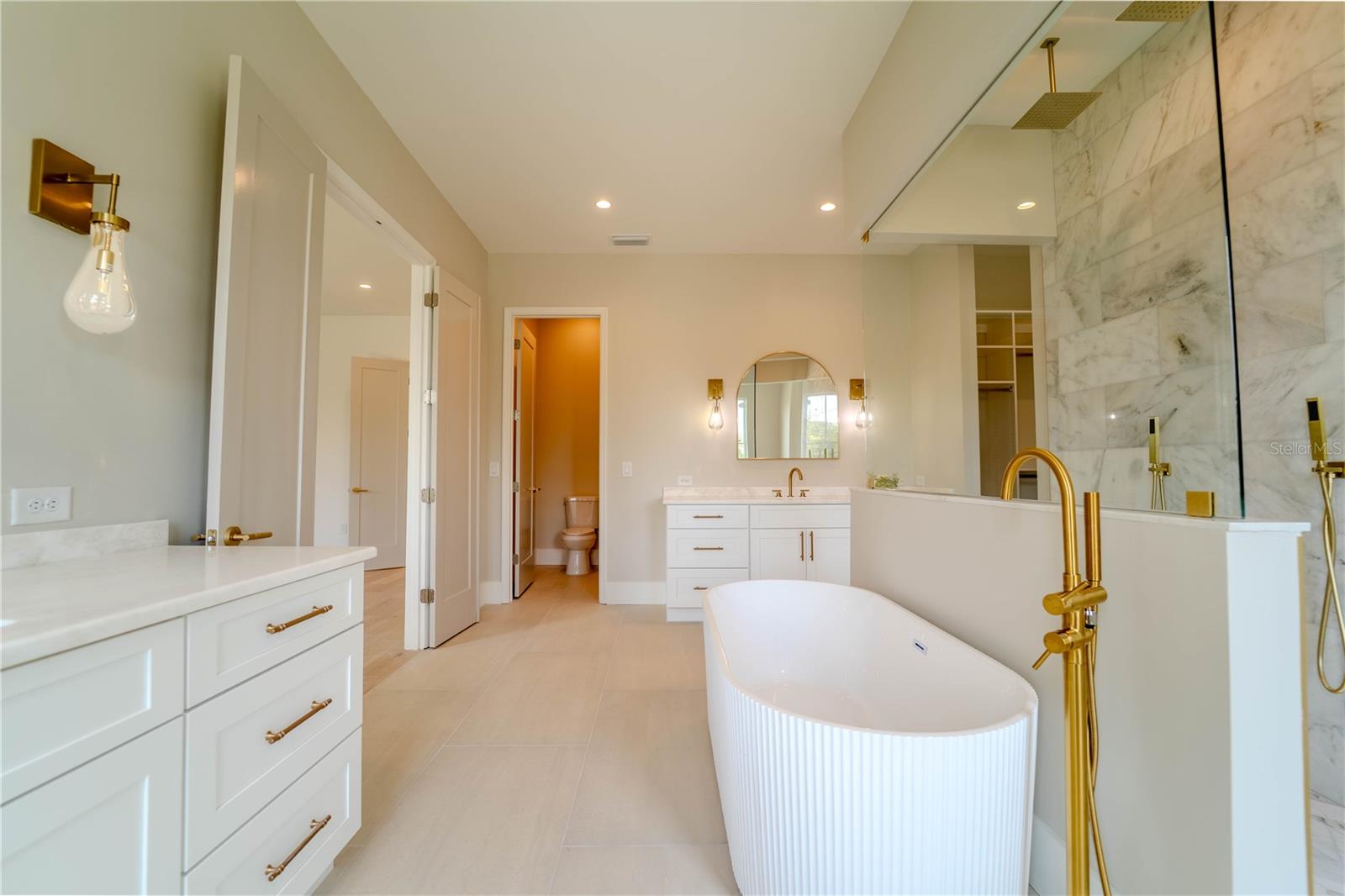 ANITA SUB - Residential