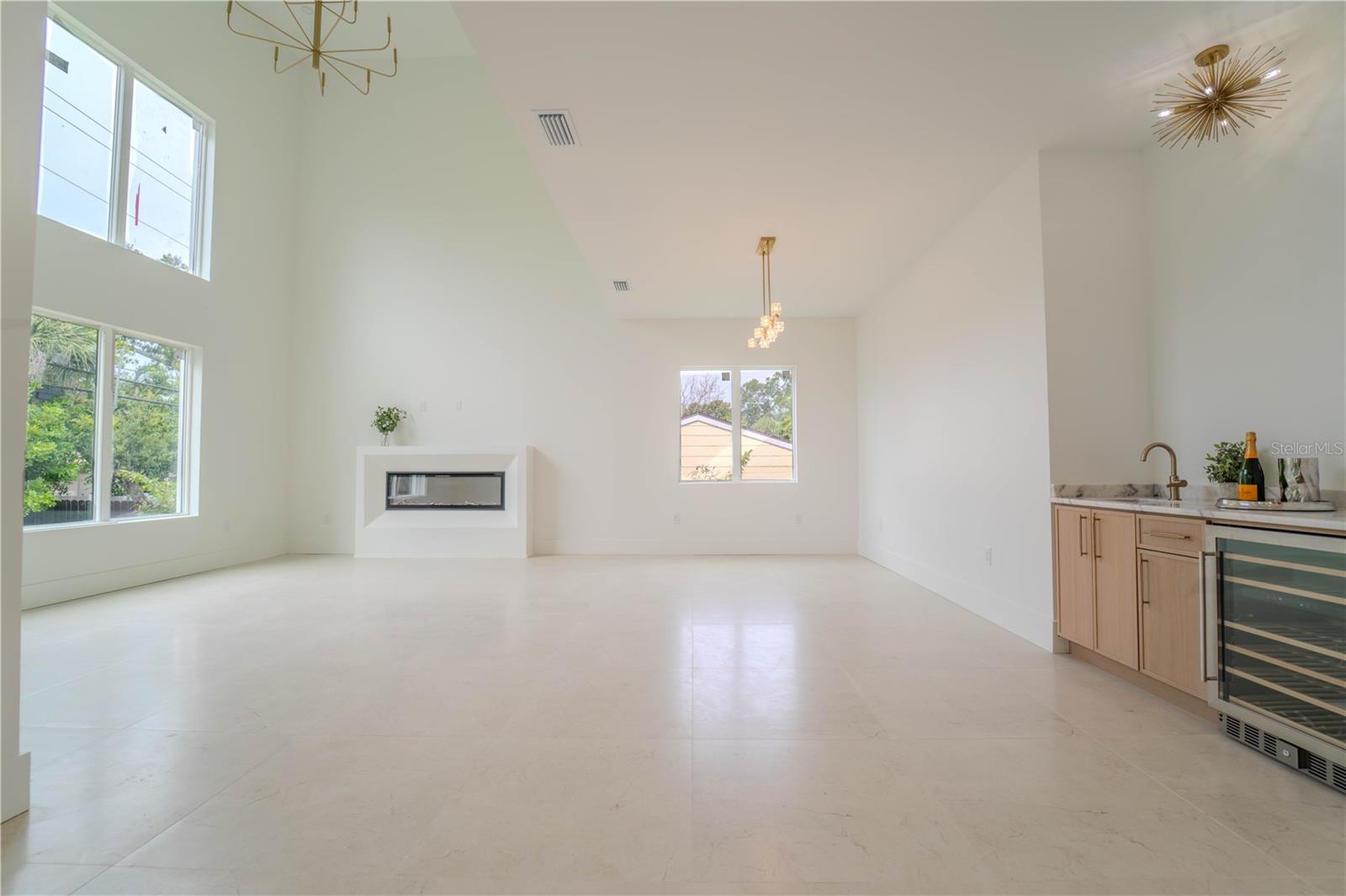 ANITA SUB - Residential