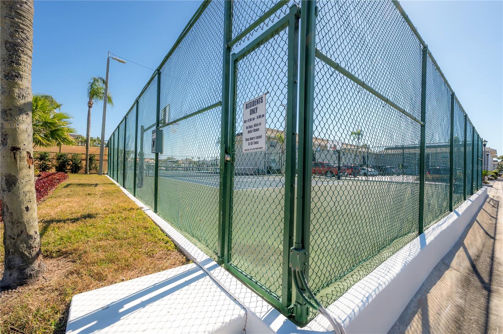 BAY POINTE CONDO - Residential