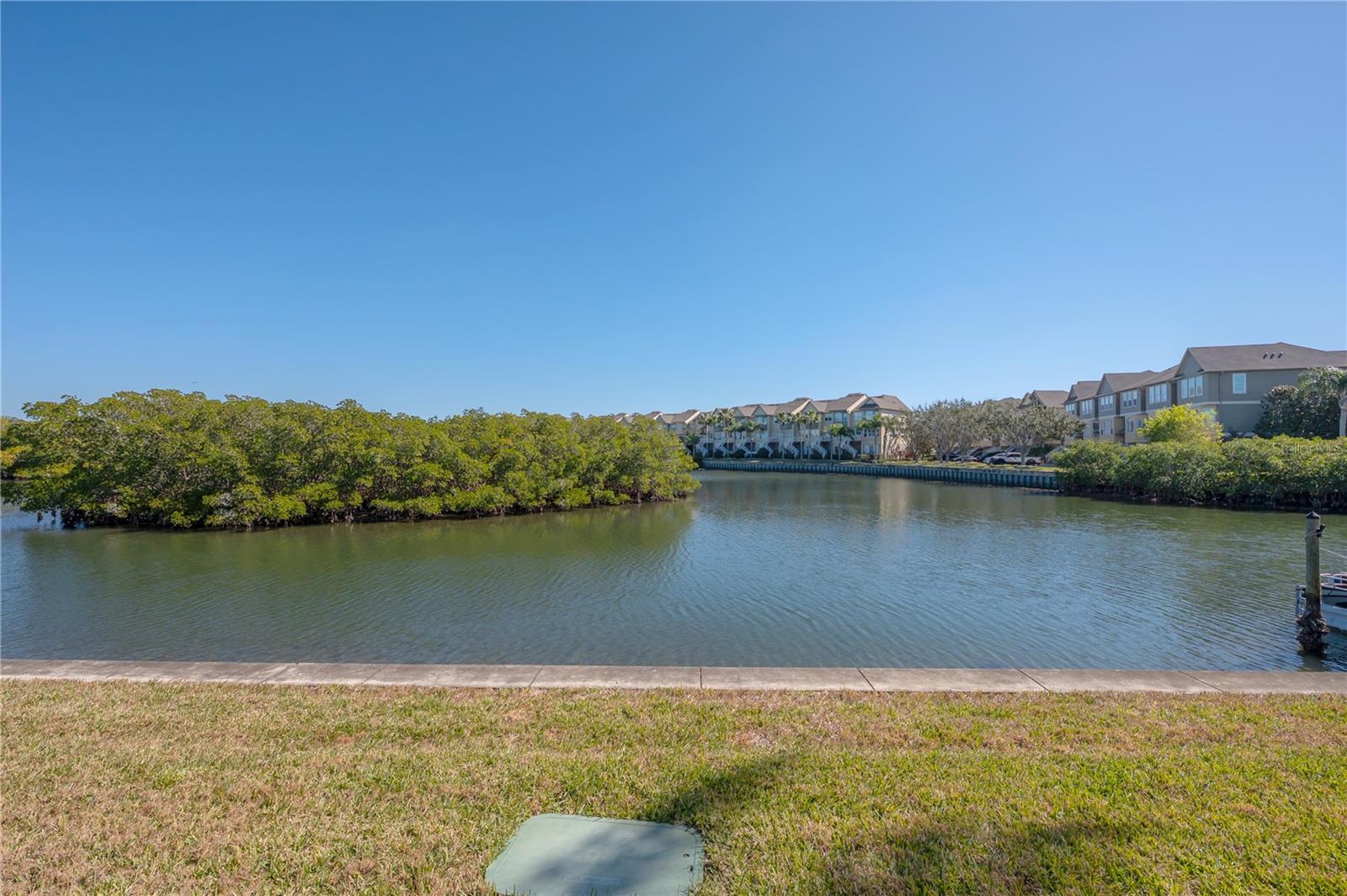 BAY POINTE CONDO - Residential