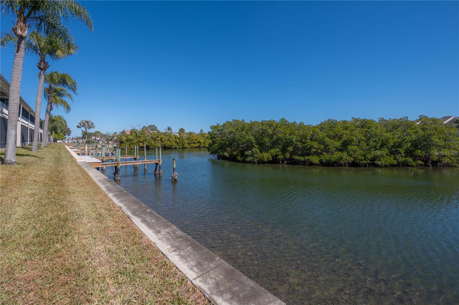 BAY POINTE CONDO - Residential