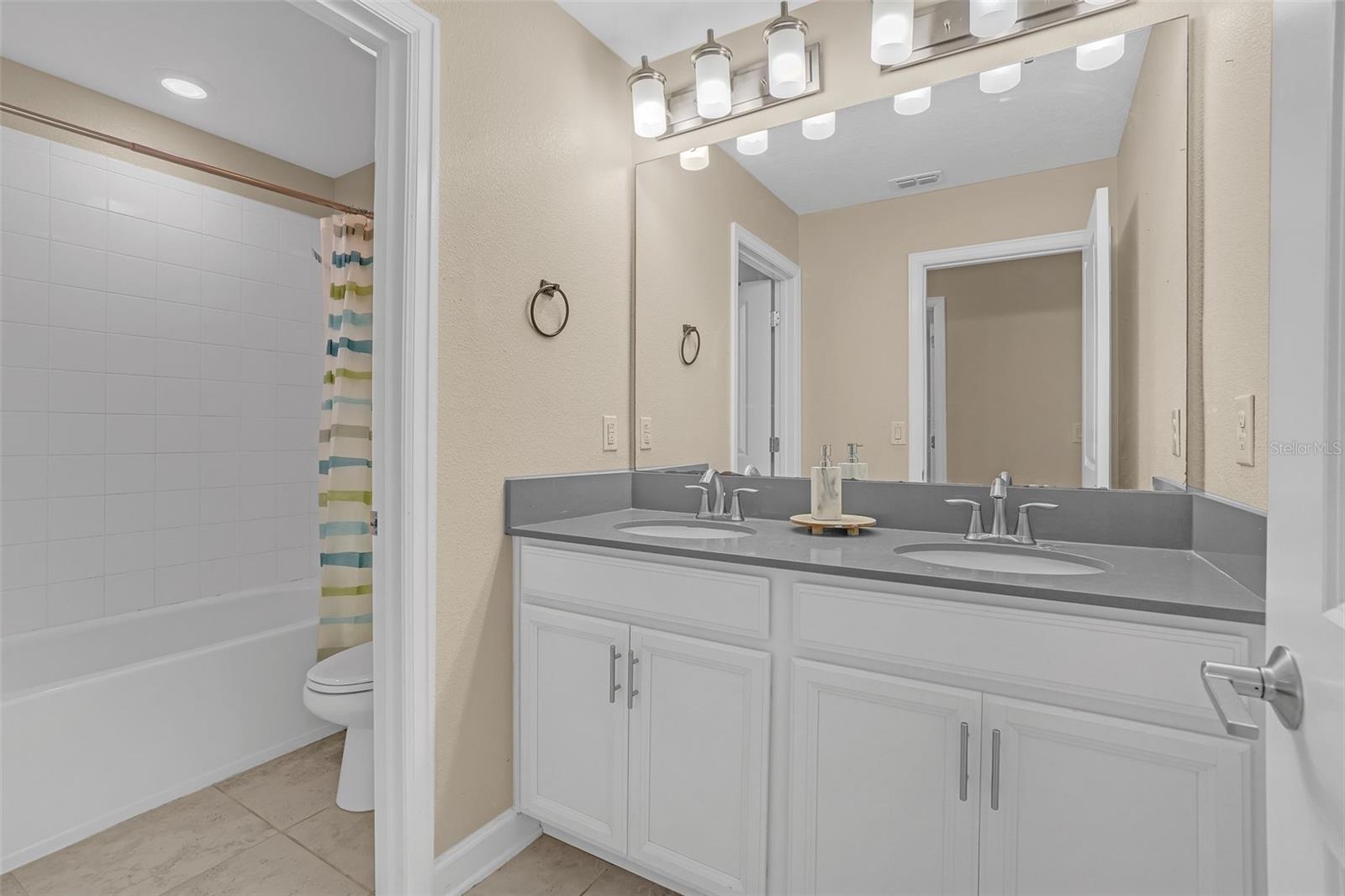 STOREY PK-PH 4 PRCL L - Residential