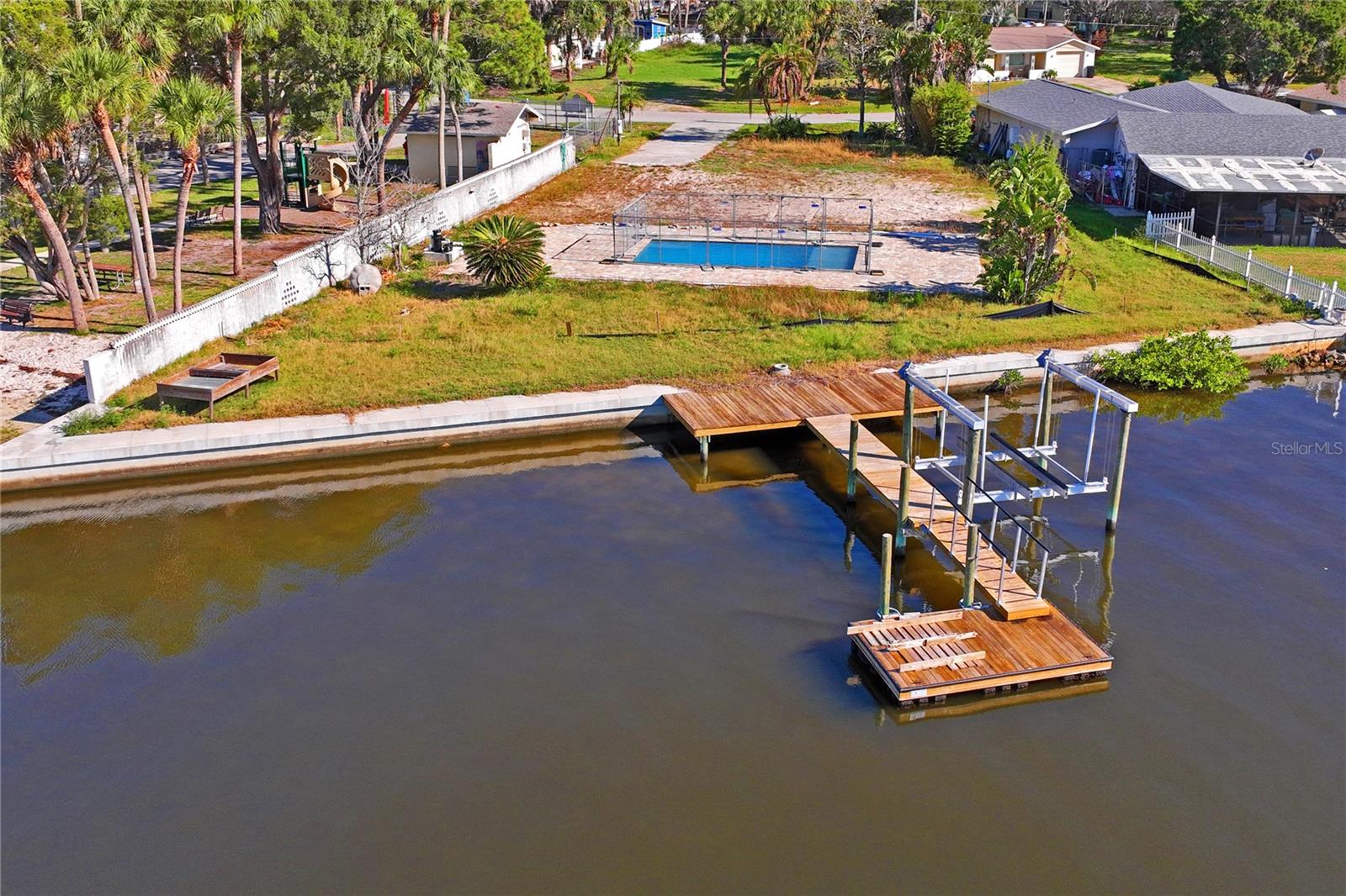 5224 MILLER BAYOU DRIVE