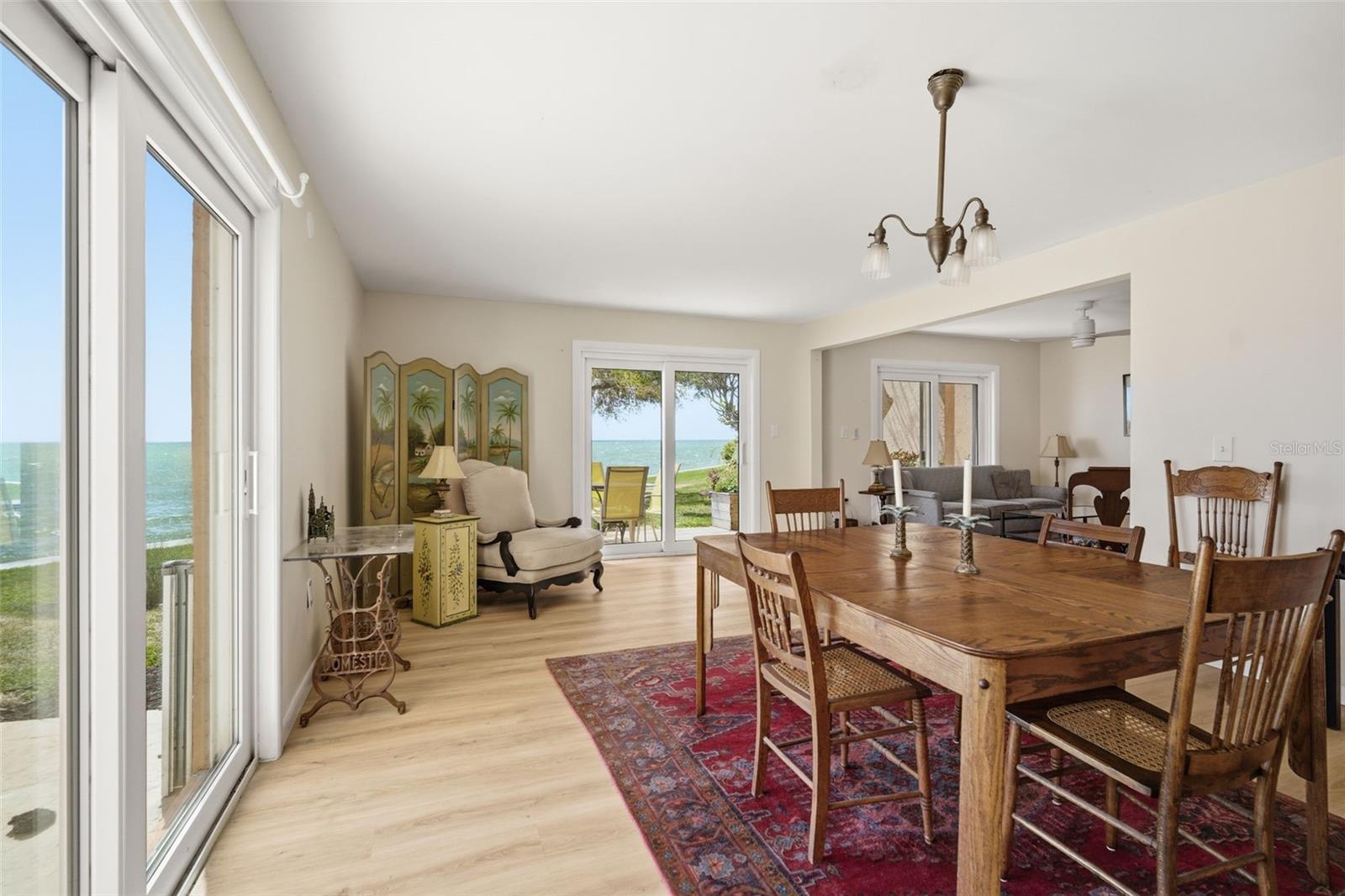 SOUTH BAY CONDO - Residential