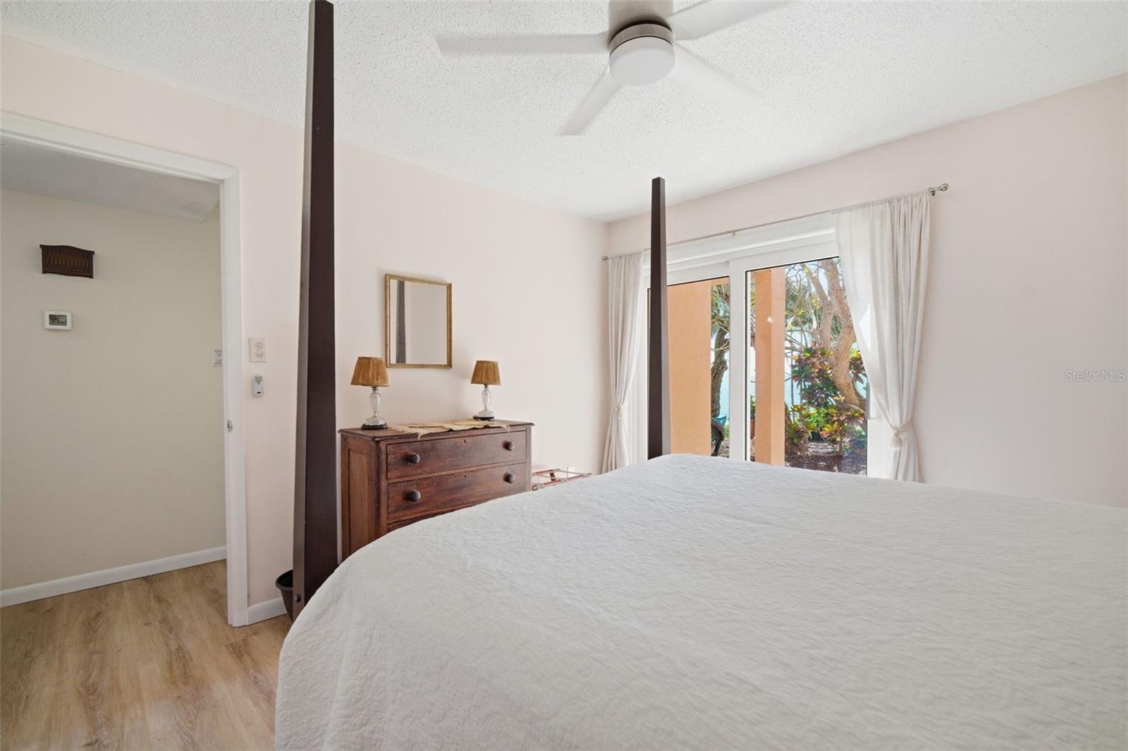 SOUTH BAY CONDO - Residential