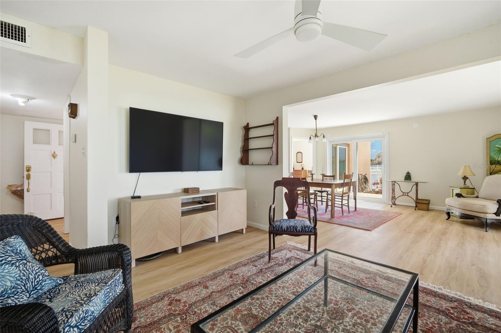 SOUTH BAY CONDO - Residential