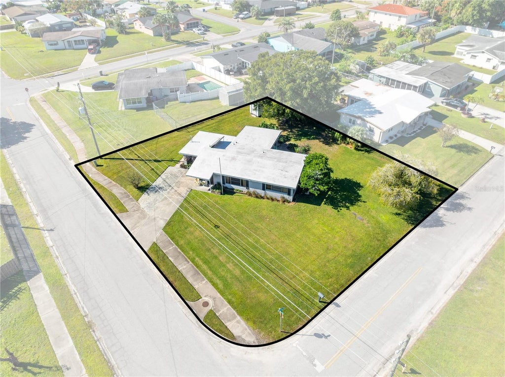 Photo of 2402 Janet Street, Kissimmee, FL 34741 (MLS # S5159805)