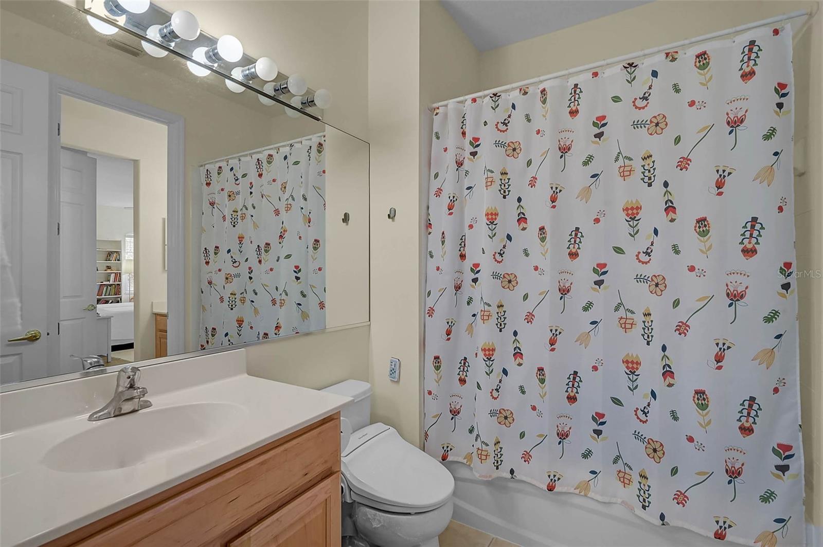 ARIELLE ON PALMER RANCH SEC 1 - Residential