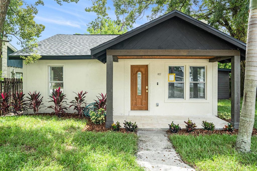 Photo of 1508 W Comanche Avenue, Tampa, FL 33603 (MLS # TB8421762)