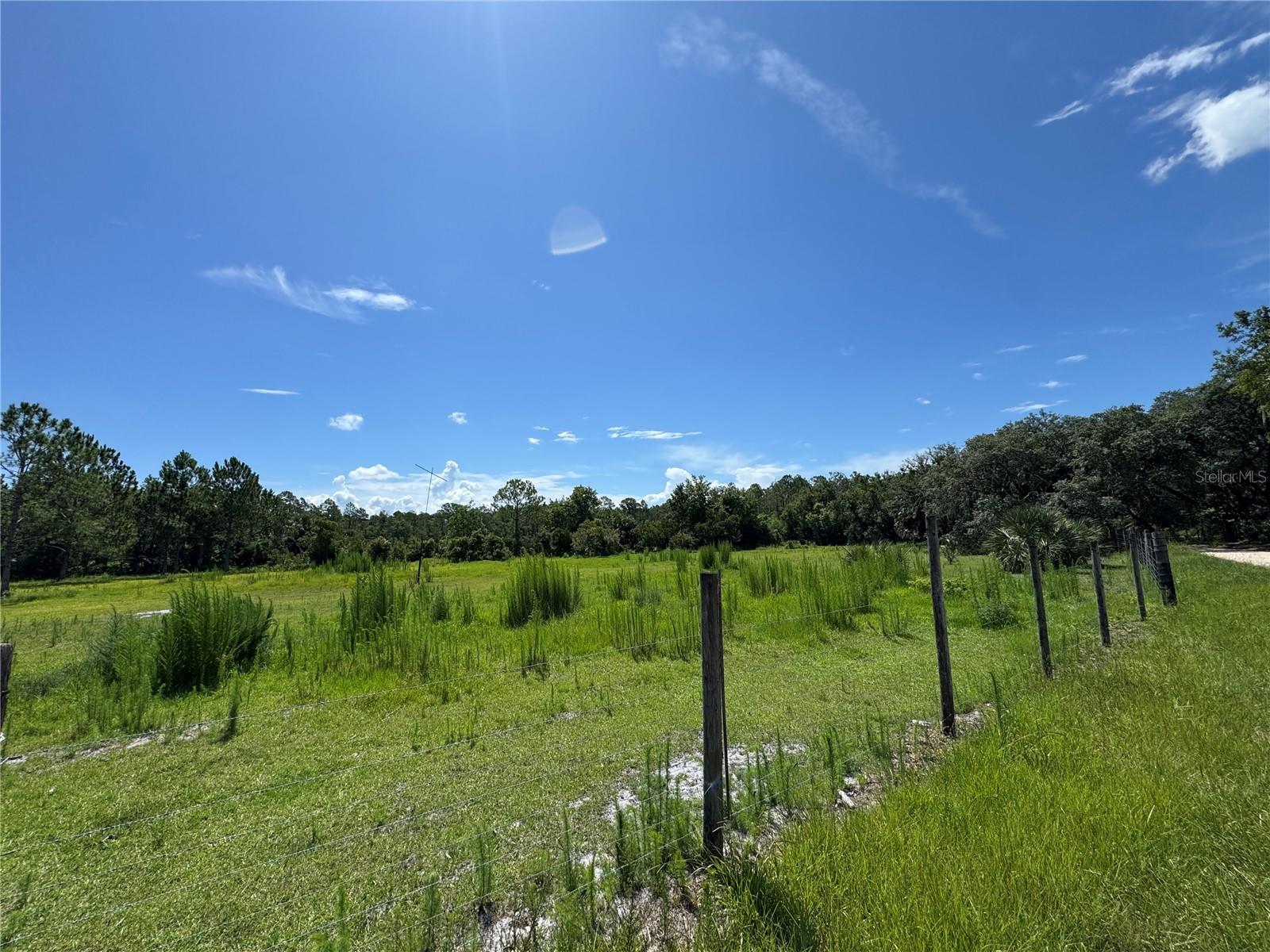 850 MENTON ROAD