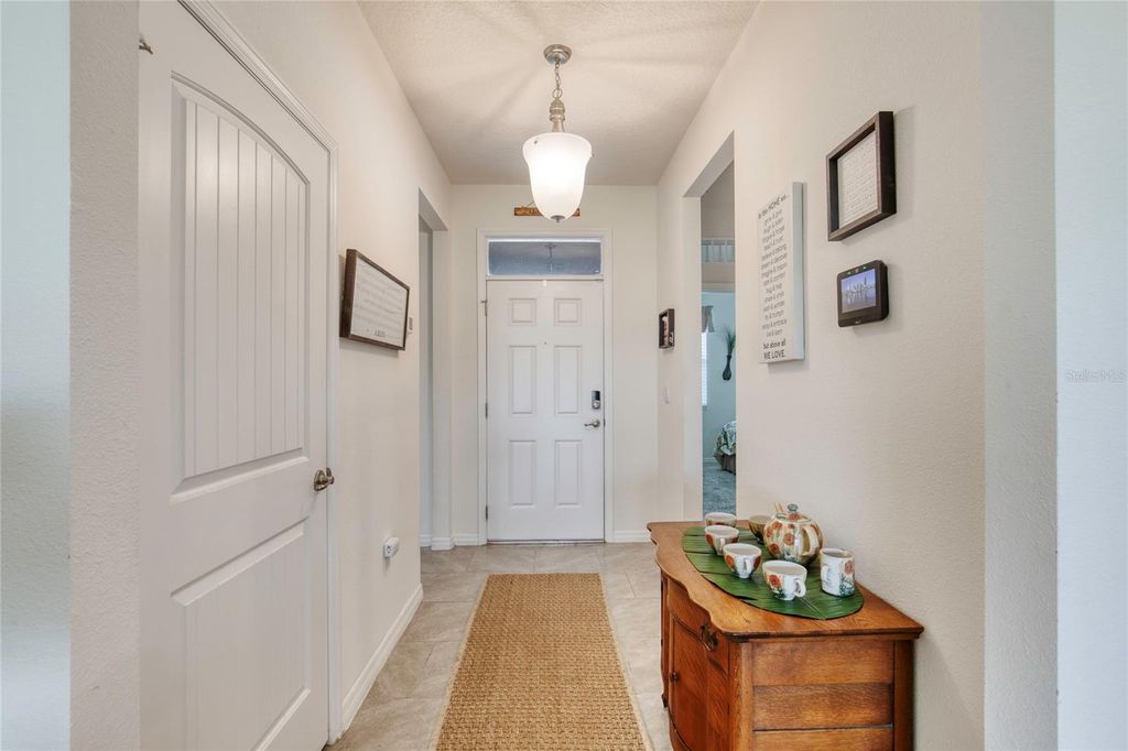 Photo of 6 Fox Lair Court, Ormond Beach, FL 32174 (MLS # FC311356)