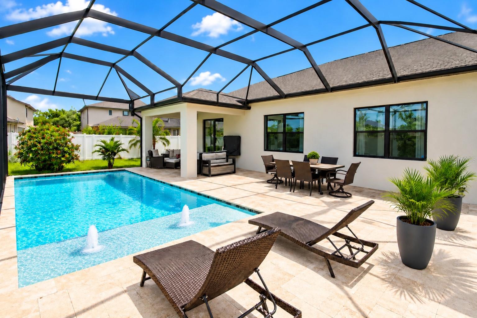 1907 BOTTLEBRUSH WAY