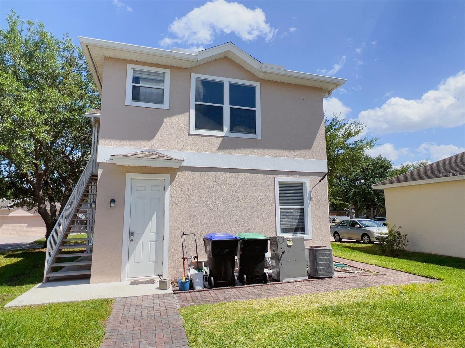Garage apartment with private entrance in desirable Horizon west, minutes from Hamlin town center and major highways. Utilities and internet included. Call to schedule your showing before it's rented!