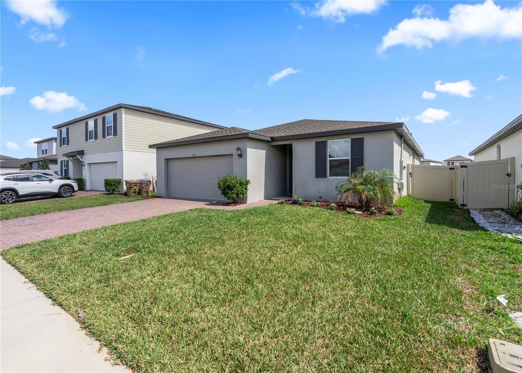 Photo of 551 Amadoras Way, Saint Cloud, FL 34771 (MLS # G5118367)