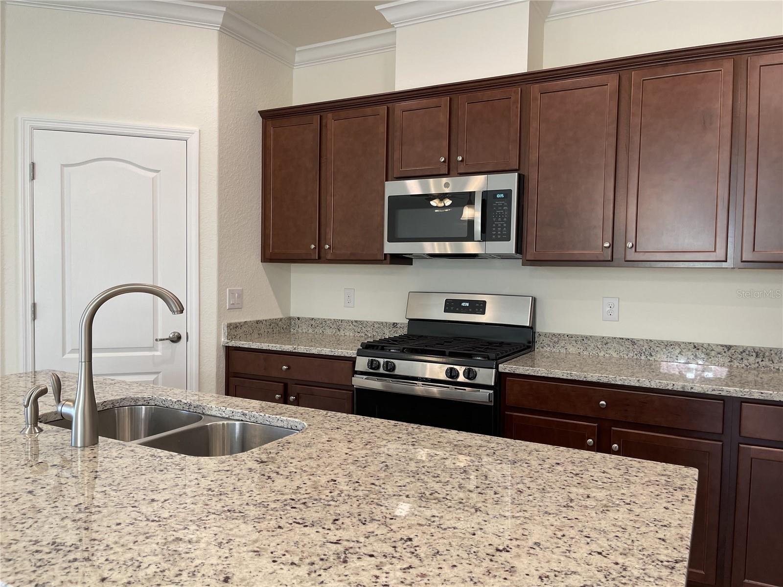 ROSEDALE ADD PH I - Residential Lease