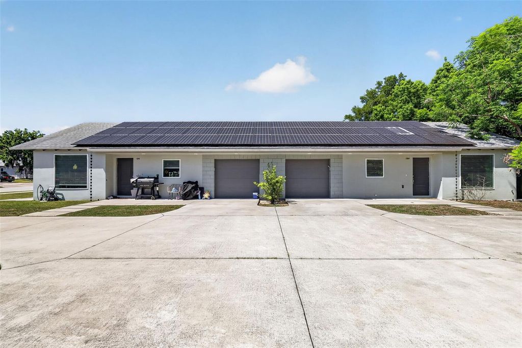 Photo of 196 Parrotte Court, Mount Dora, FL 32757 (MLS # G5111258)