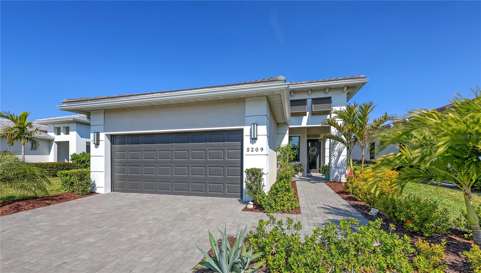 5209 BARNETT CIRCLE