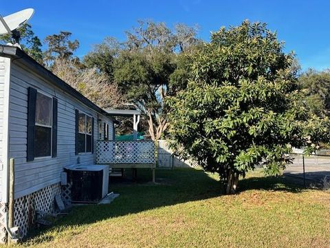 A home in DUNNELLON