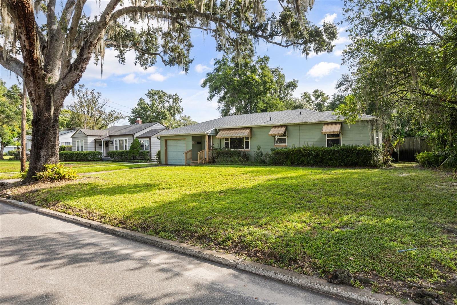 1409 N WESTMORELAND DRIVE