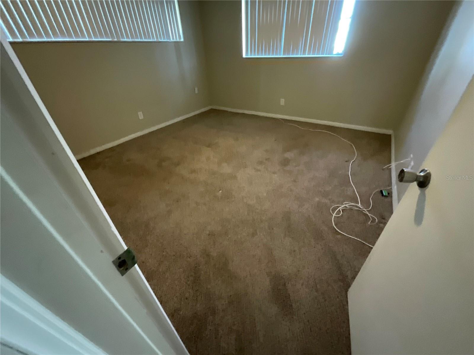 Casas a venda 3 - Jen Dantas 4430 NE 25TH AVENUE