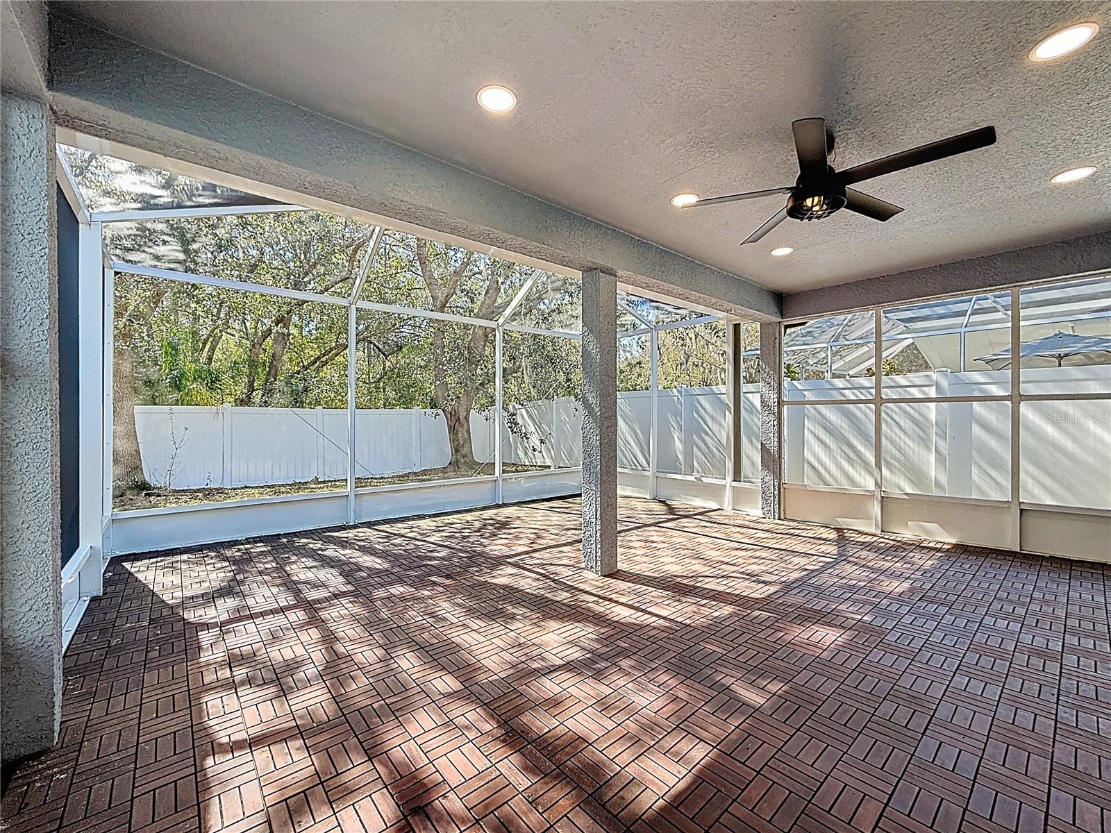 BAY ARBOR - Residential