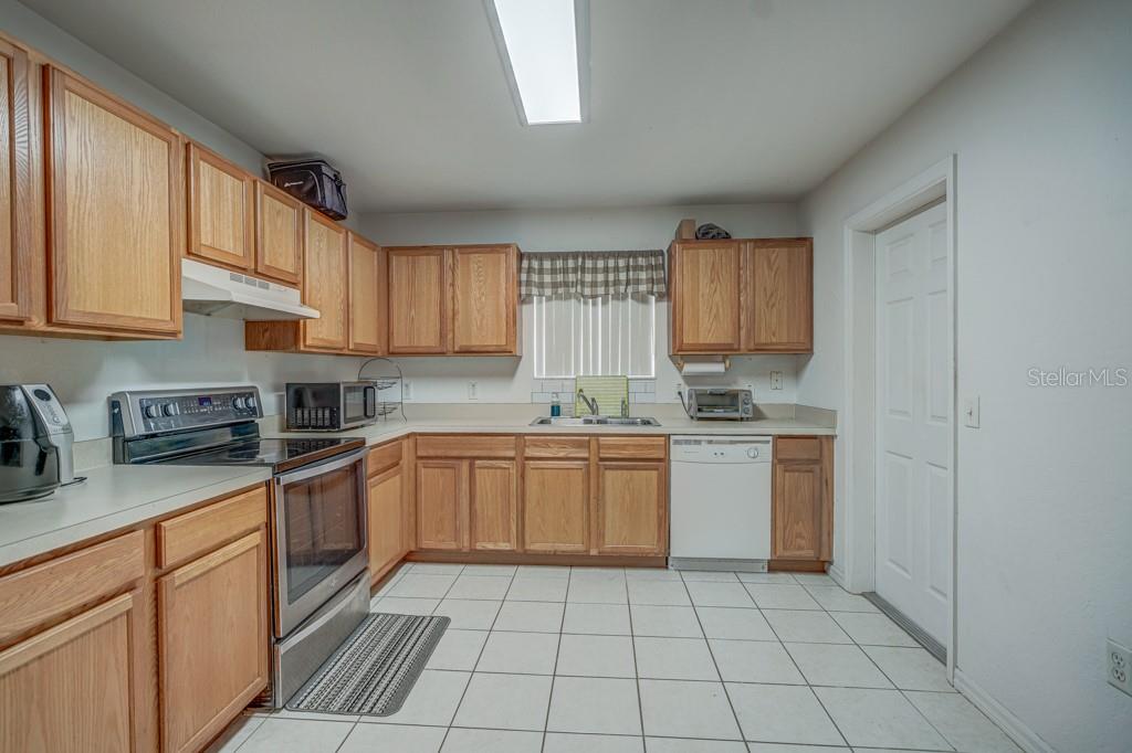 CARLTON VILLAGE - Residential