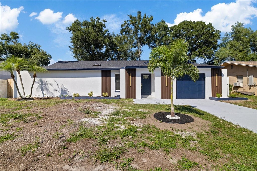 Photo of 517 Falkirk Avenue, Valrico, FL 33594 (MLS # TB8561779)