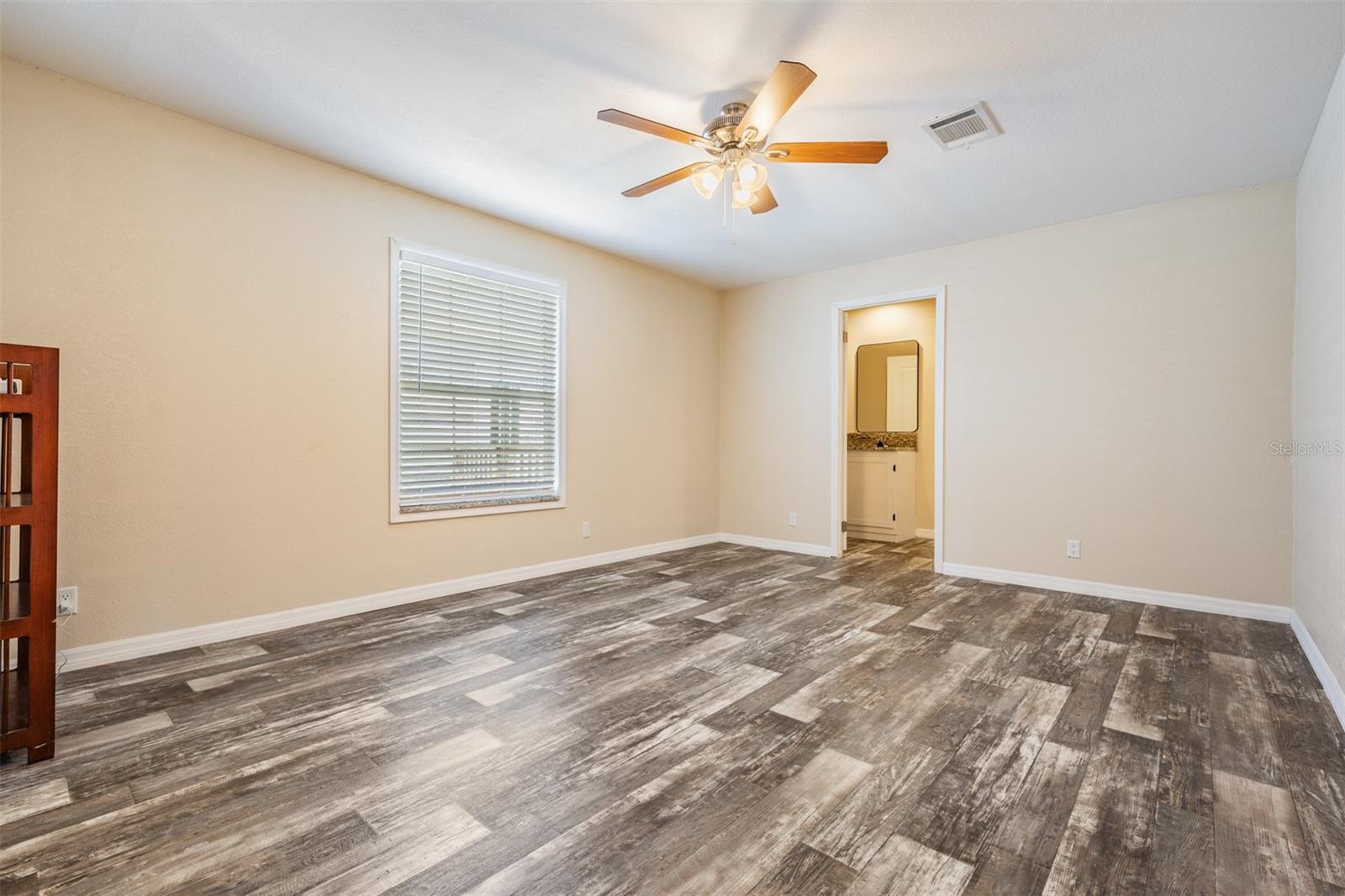 SIGNAL COVE - Residential