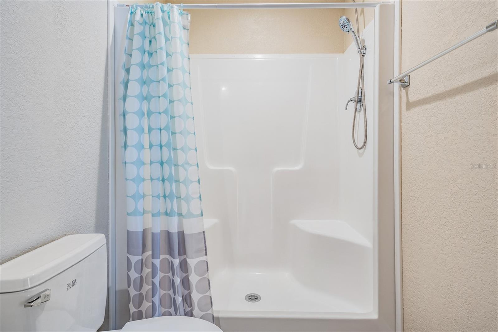 SIGNAL COVE - Residential