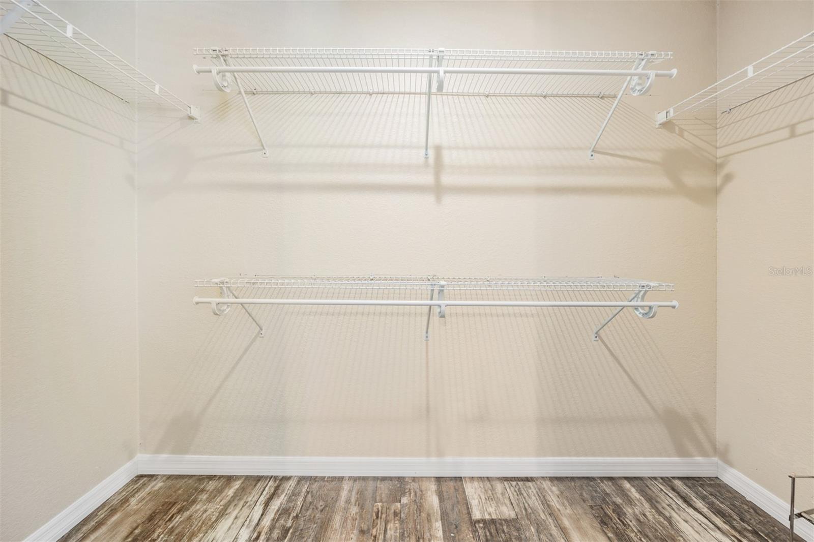 SIGNAL COVE - Residential