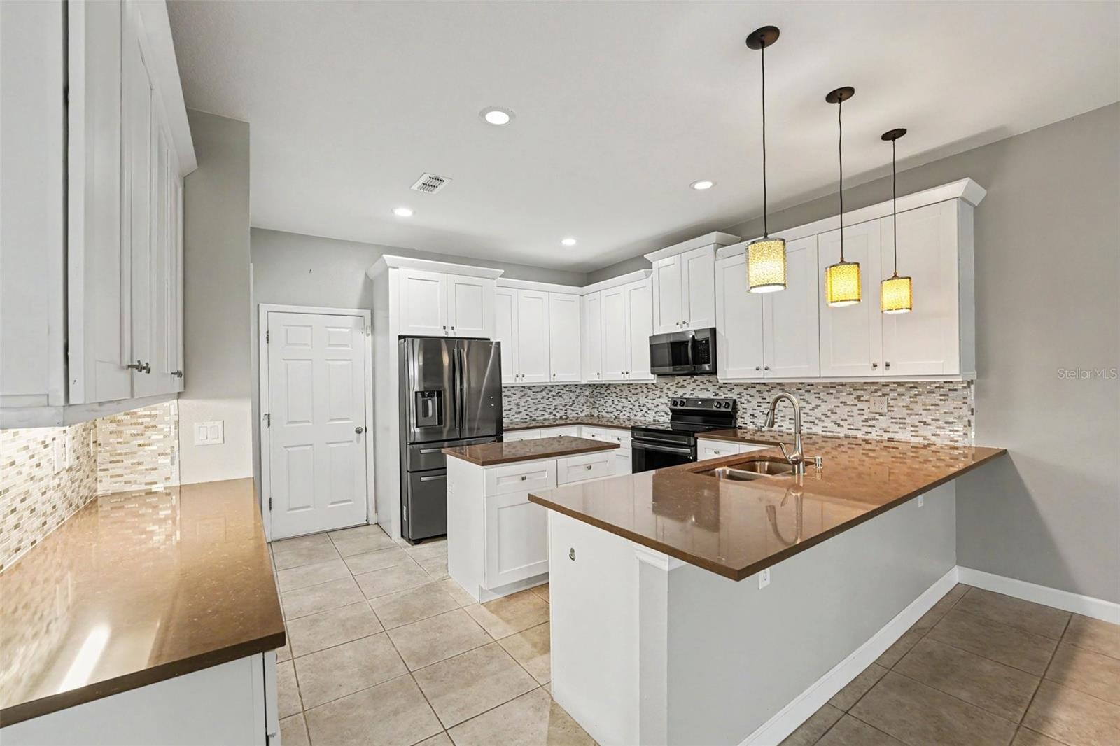 1264 RISERVA LANE