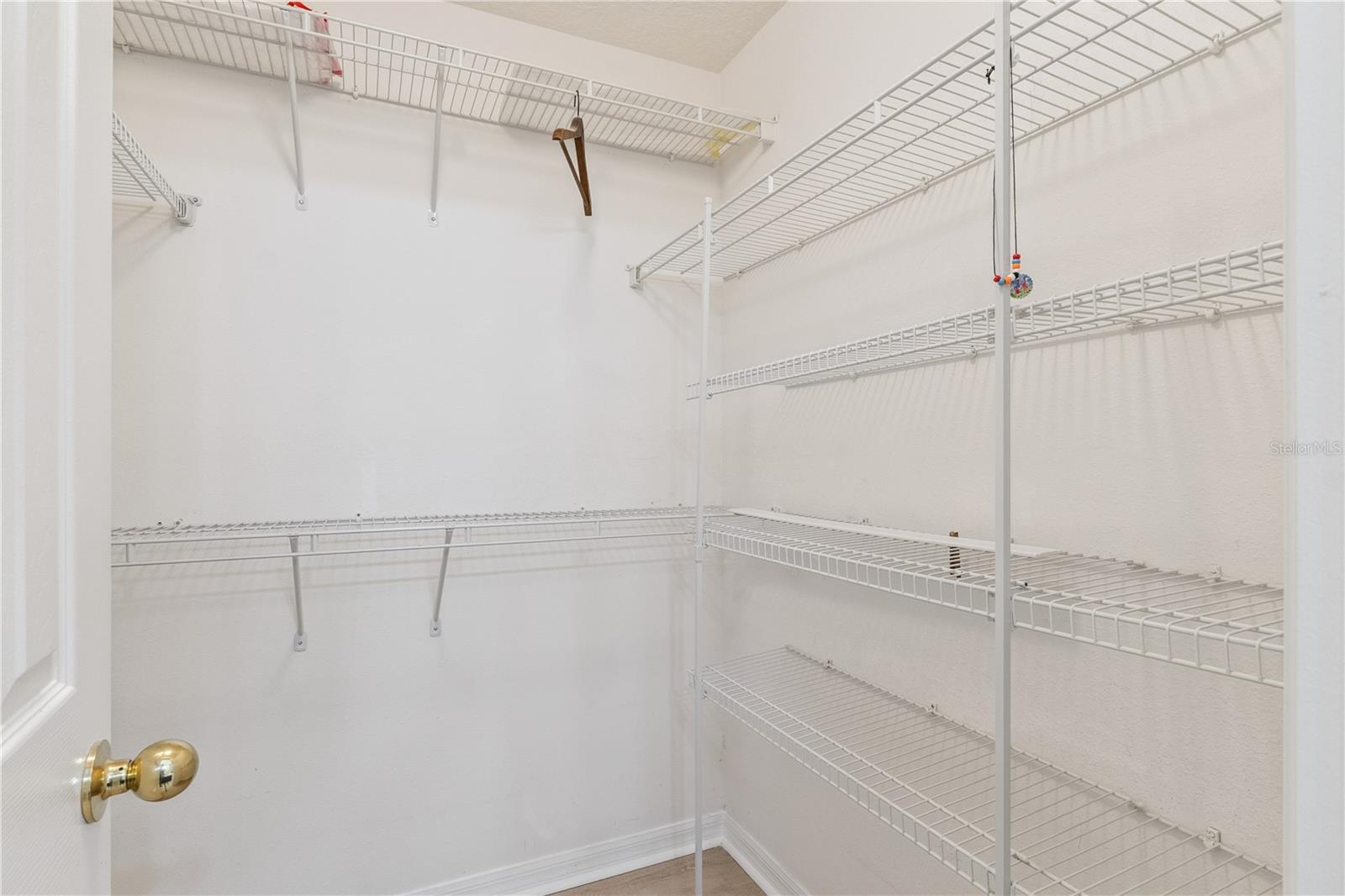 CHAPMAN LAKES - Residential