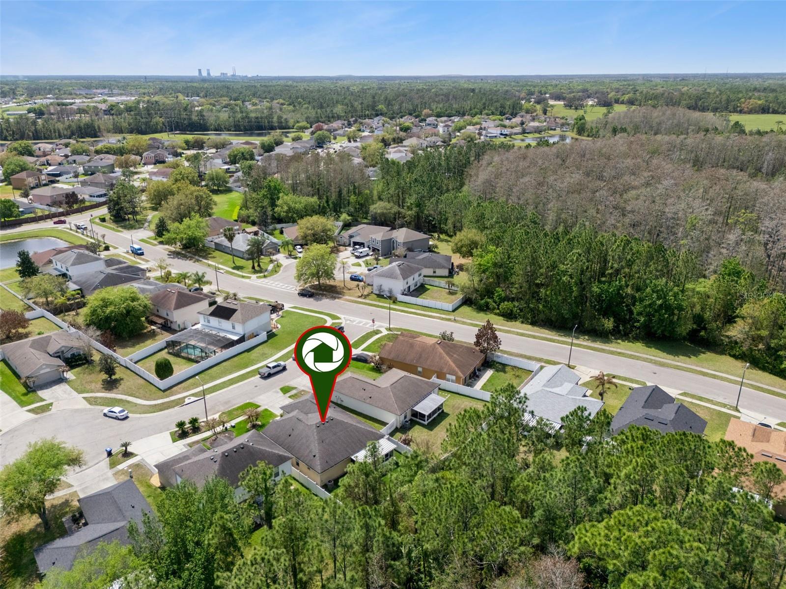 CHAPMAN LAKES - Residential