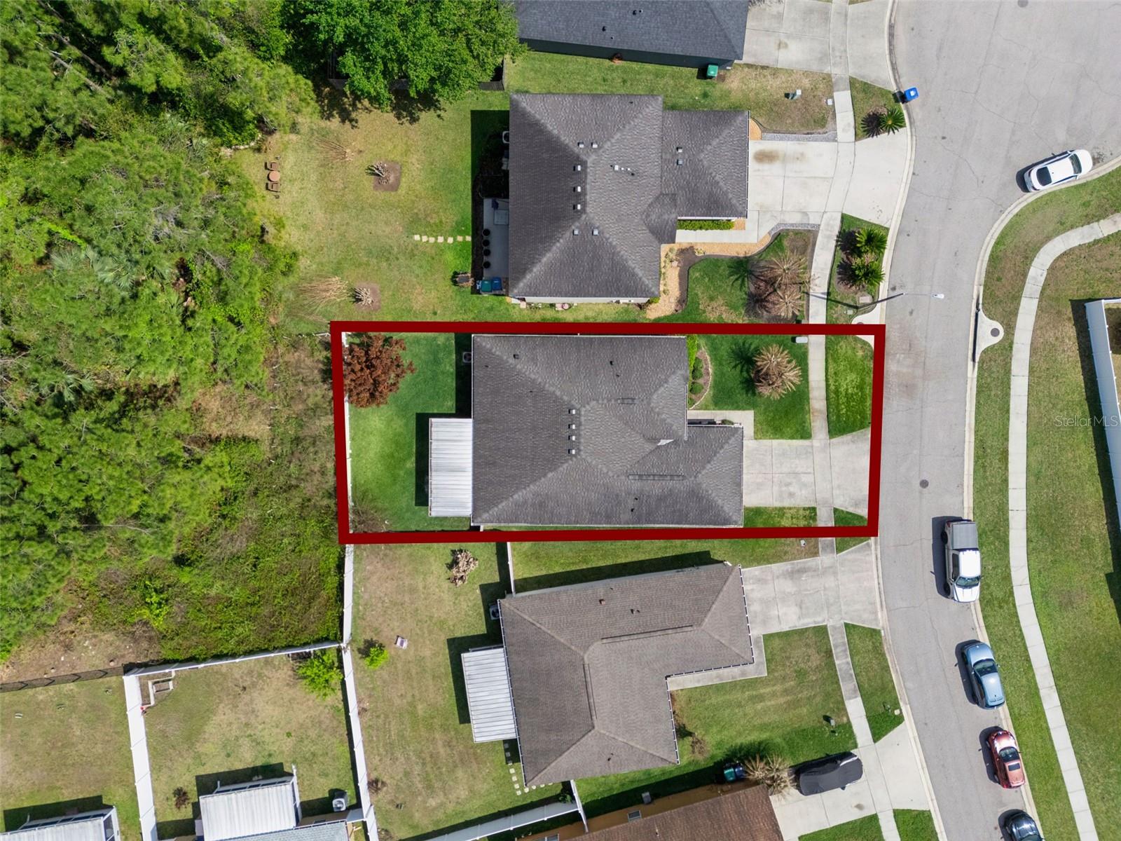 CHAPMAN LAKES - Residential