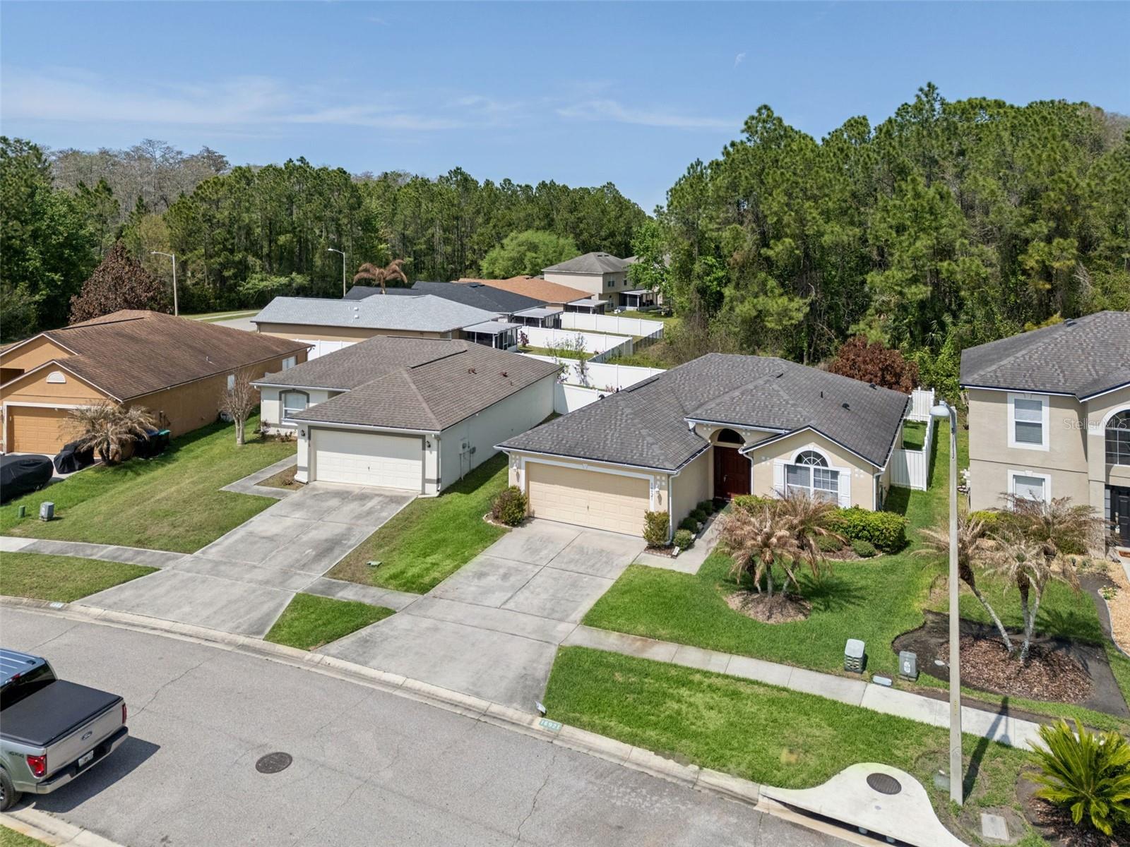 CHAPMAN LAKES - Residential