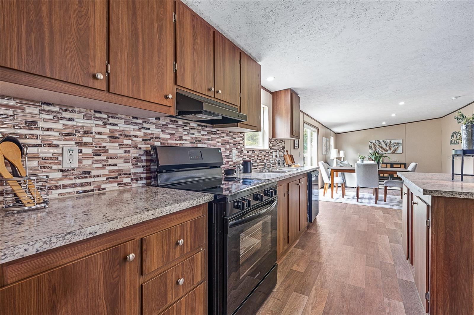 GARDENIA PB 11 PG 9 - Residential