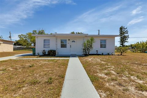 A home in PORT CHARLOTTE