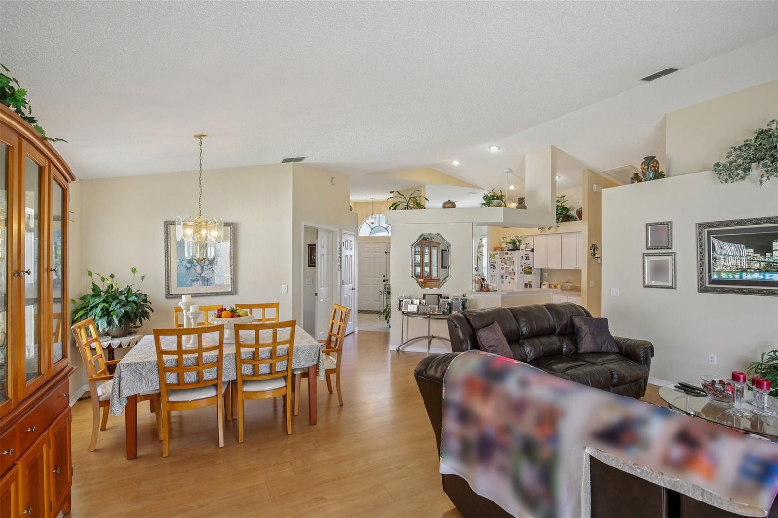 JASMINE TRAILS PH 03 - Residential