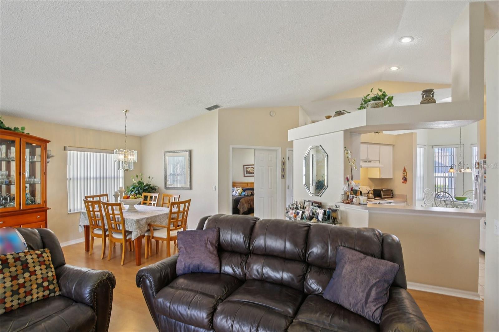 JASMINE TRAILS PH 03 - Residential