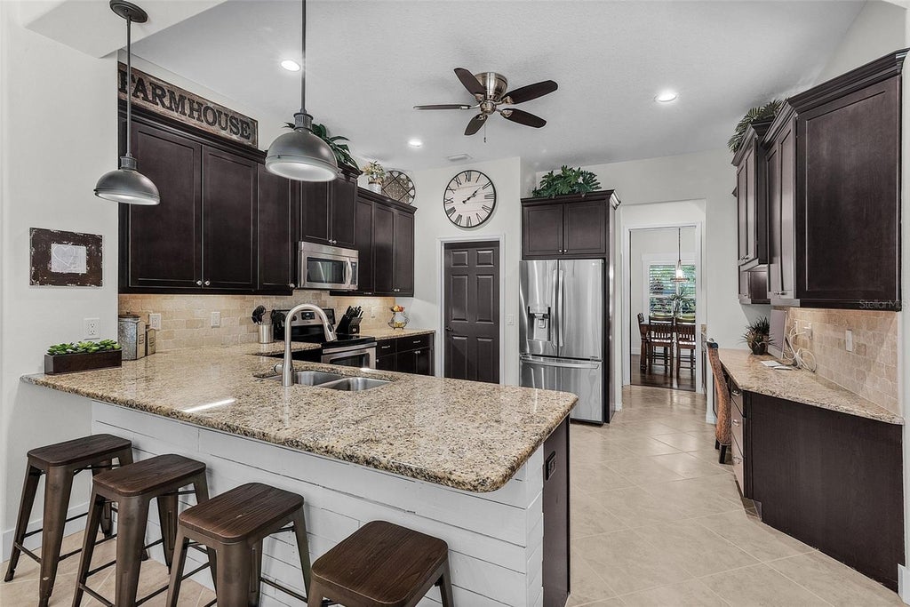 Photo of 3015 160th Terrace E, Parrish, FL 34219 (MLS # A4699383)