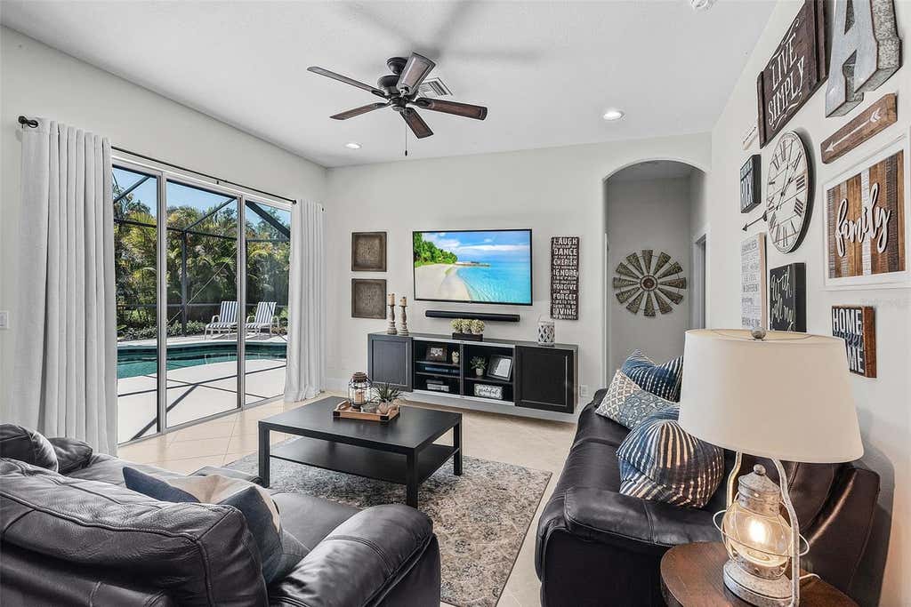 Photo of 3015 160th Terrace E, Parrish, FL 34219 (MLS # A4699383)