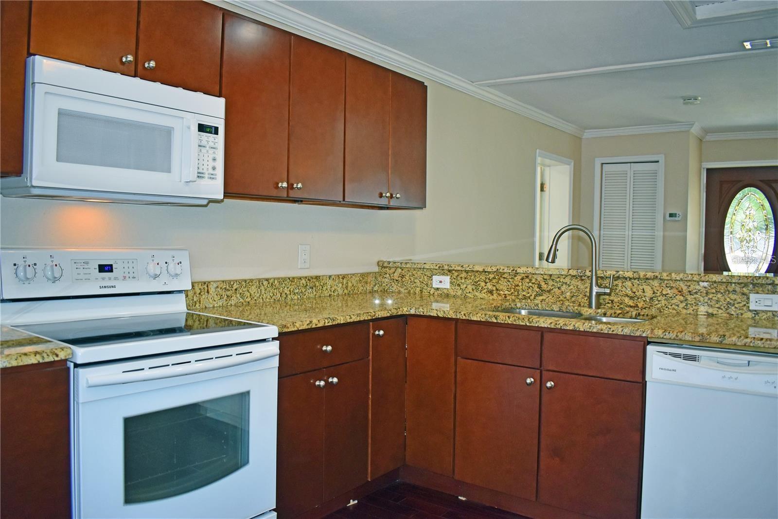 DREW PARK RE OF - Residential Lease