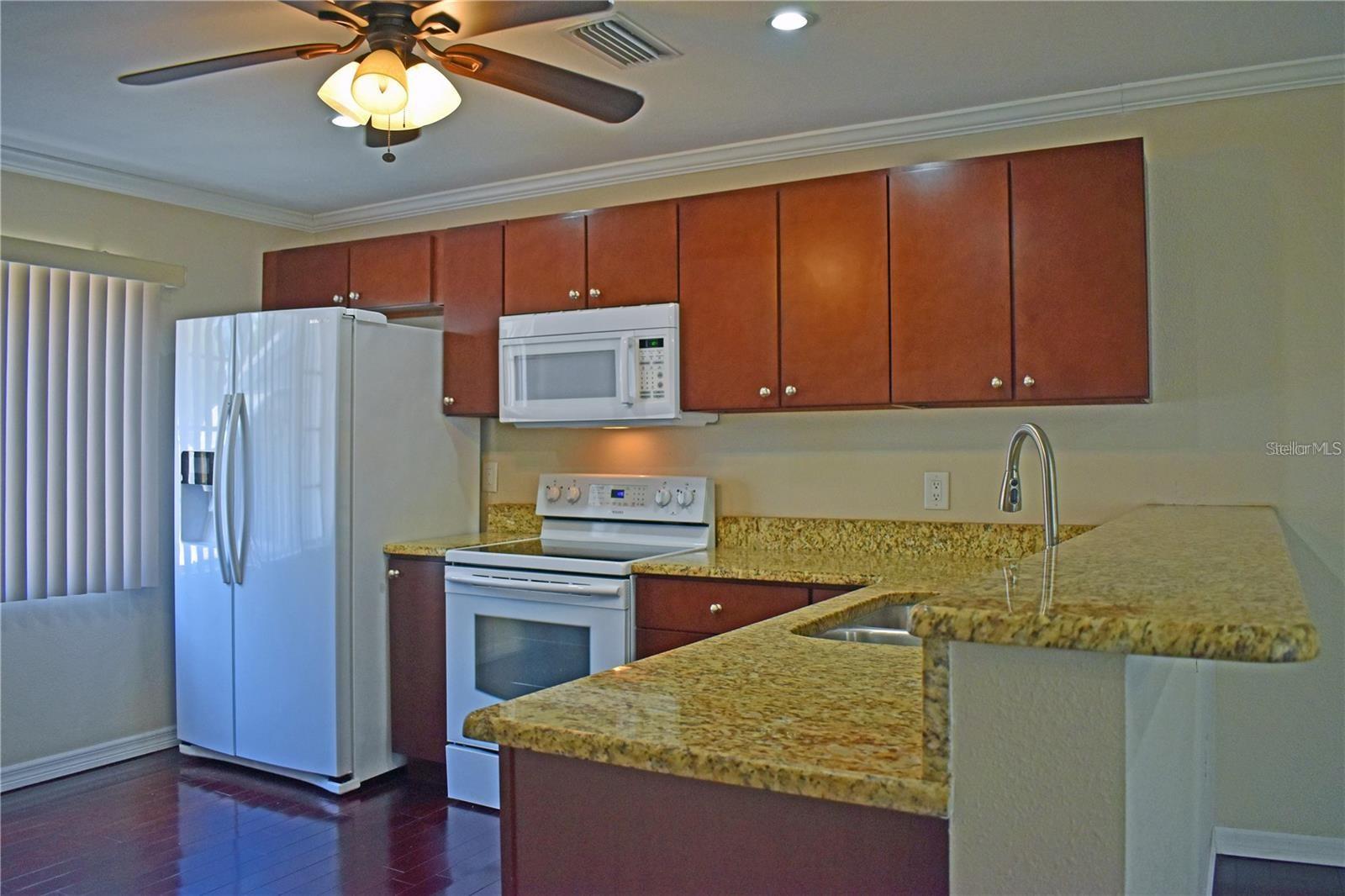 DREW PARK RE OF - Residential Lease