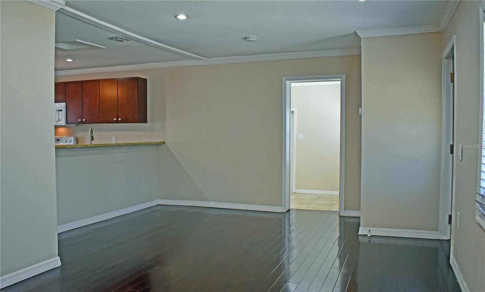 DREW PARK RE OF - Residential Lease