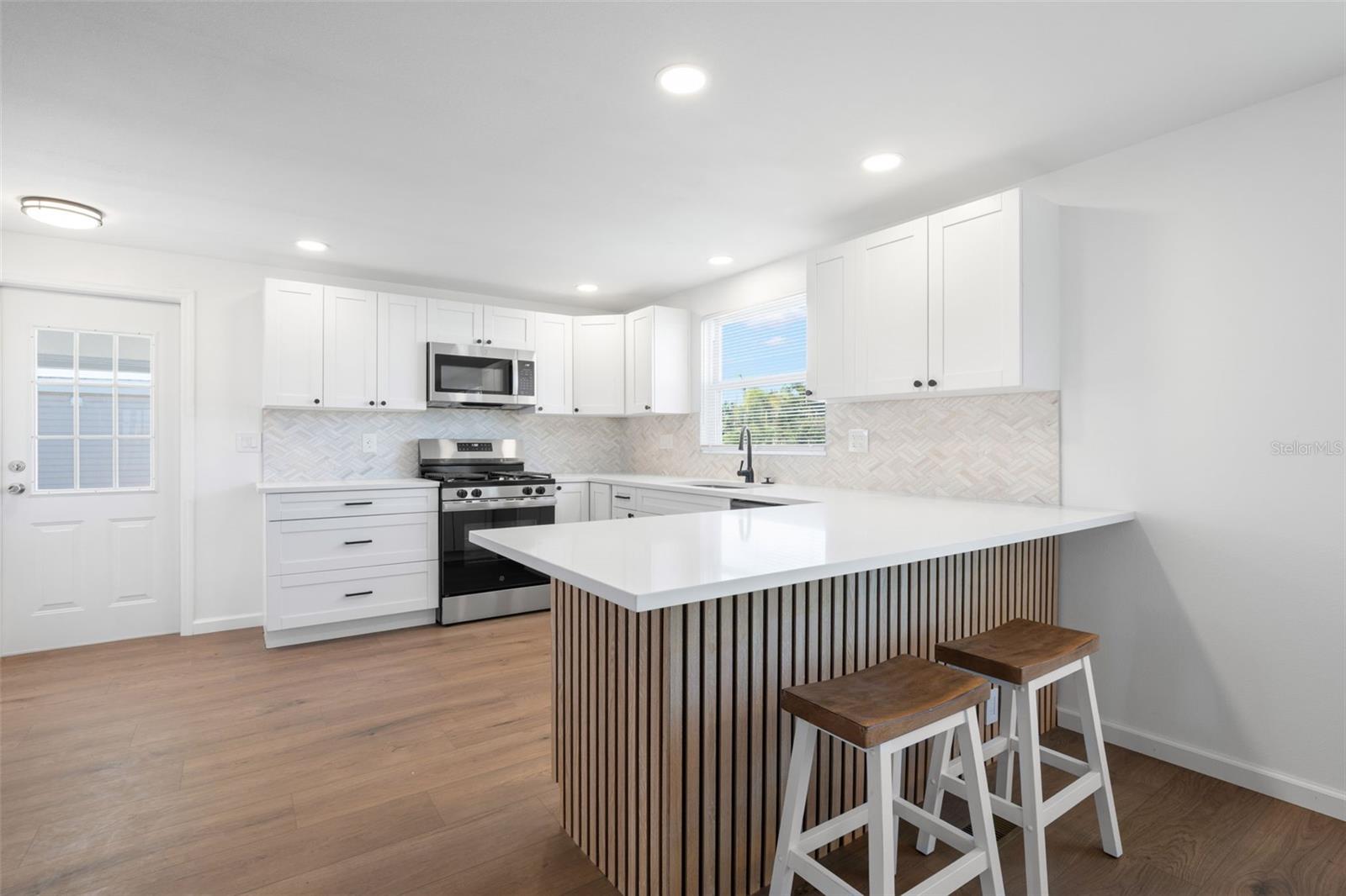 MOBEL AMERICANA MOBILE HOME PARK UNREC - Residential