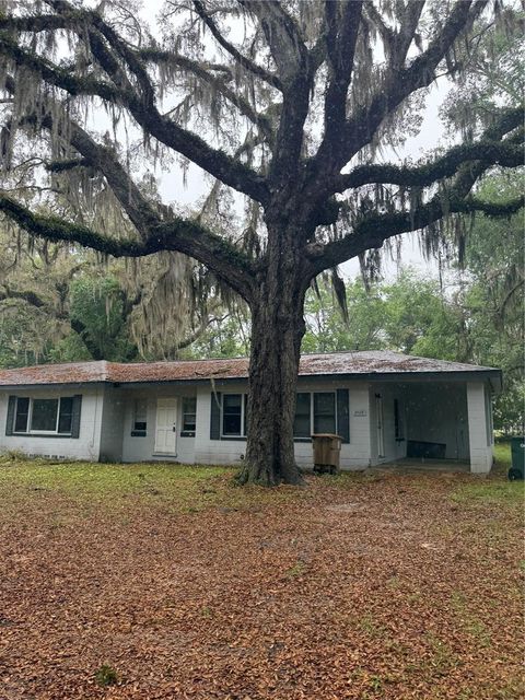 Photo of 2529 NW 1st Avenue, Ocala, FL 34475 (MLS # OM714227)