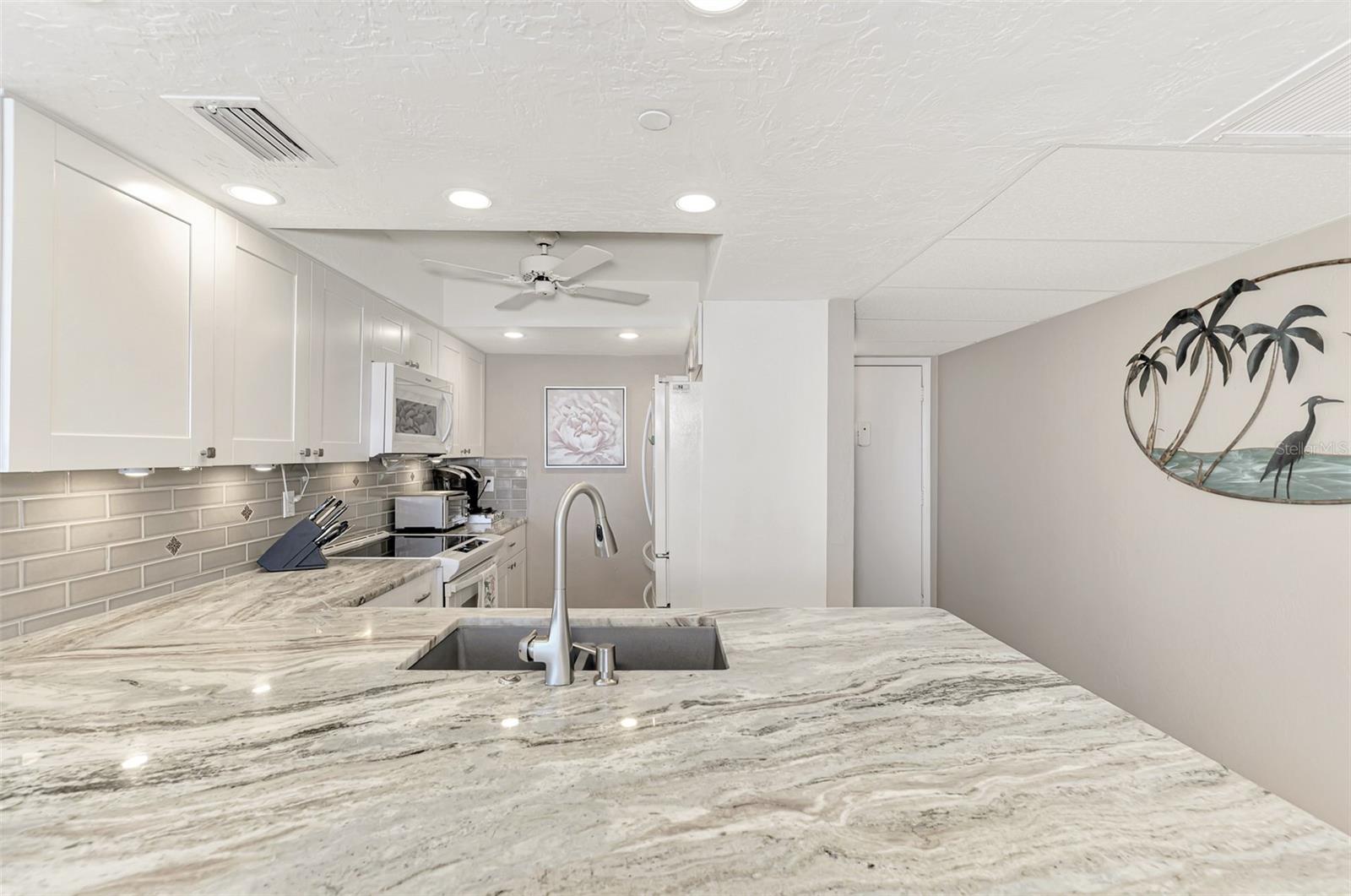 VALENCIA CONDO APTS - Residential