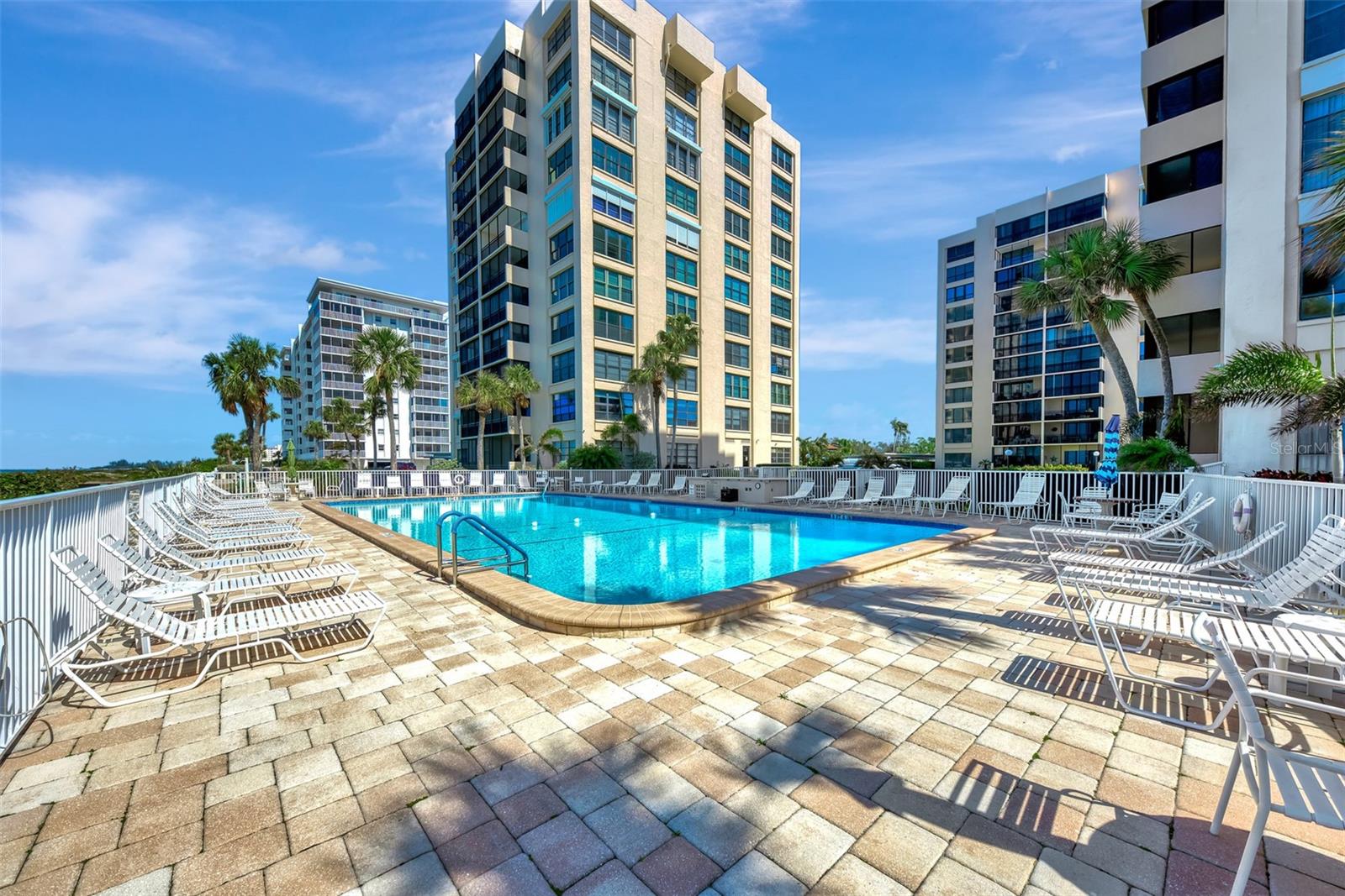 VALENCIA CONDO APTS - Residential